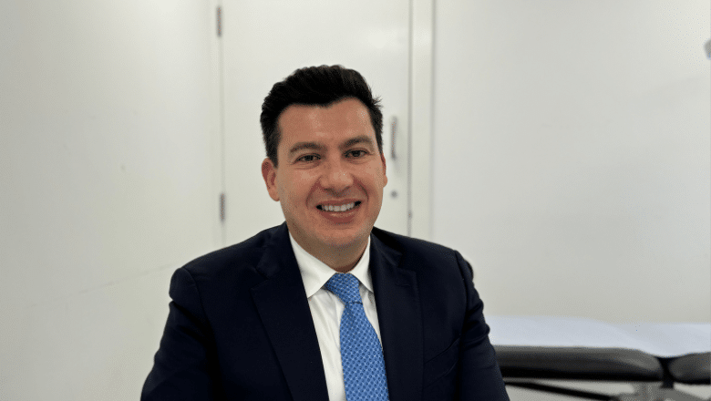 Mr Andreas Shiatis