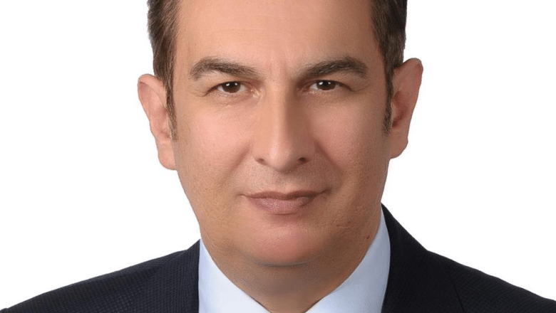 Professor Ertan Erel